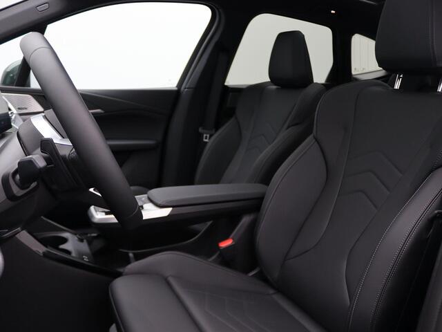 BMW 2-SERIE Active Tourer 225e xDrive M Sportpakket | Premium Pack | Comfort Pack | Travel Pack | Stuurwielrand Verwarmd | Trekhaak | Panoramadak | Elektrisch Verstelbare Sportstoelen | Driving Assistant Plus | Harman Kardon | 18''