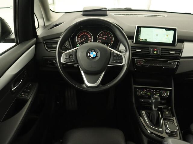 BMW 2-SERIE Active Tourer 218i Corporate Lease High Executive | Leder | Cruise Control | Stoelverwarming | Head-up | Elektrische achterklep | Xenon