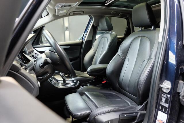 BMW 2-SERIE Active Tourer 218i High Executive / Pano / Camera / Leder / Luxury Line