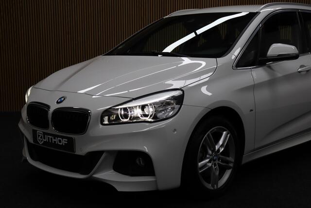 BMW 2-SERIE Active Tourer 218i Centennial Executive Automaat | Cruise-control | Parkeerhulp | Alcantara Bekleding | Clima | Navigatie | LM Velgen 17 Inch | All-season Banden