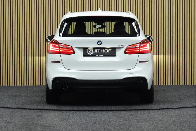 BMW 2-SERIE Active Tourer 218i Centennial Executive Automaat | Cruise-control | Parkeerhulp | Alcantara Bekleding | Clima | Navigatie | LM Velgen 17 Inch | All-season Banden