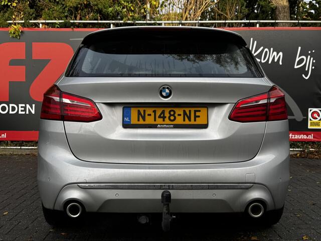 BMW 2-SERIE Active Tourer 220i High Executive - Lederen bekleding - Head-up display - Navigatie - Stoelverwarming - Trekhaak