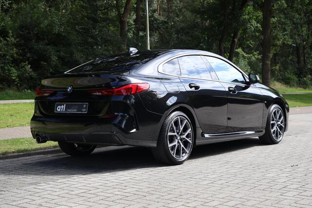 BMW 2-SERIE Gran Coupé 218i M Sport Edition M-Sport, Adaptieve Cruise Control, Stuurwielverwarming, Sportstoelen, Parkeerhulpsysteem, DAB, Stoelverwarming, Shadowline, M-Sportbesturing, Grootlichtassistent, Live Cockpit,etc.