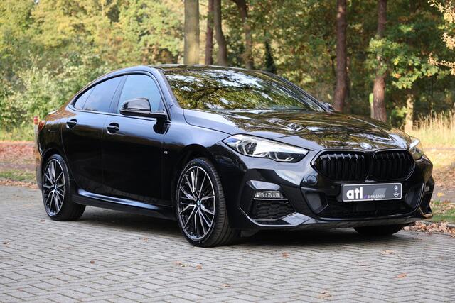 BMW 2-SERIE Gran Coupé 218i Gran Coupe M-Sport | Stoelverwarm | Hifi | Afn. Trekhaak | Navi | Shadowline, Stoelverwarming