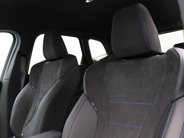 BMW 2-SERIE Active Tourer 218i M Sportpakket | Premium Pack | Stuurwielrand Verwarmd | Trekhaak | Driving Assistant | Parking Assistant | 18''