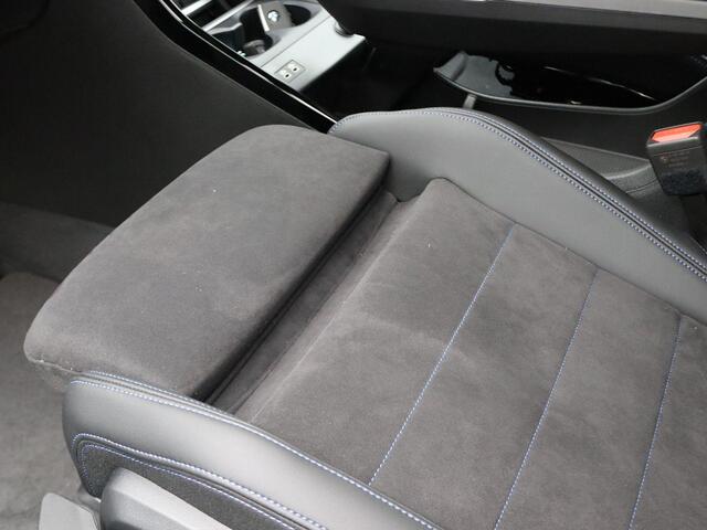 BMW 2-SERIE Active Tourer 218i M Sportpakket | Premium Pack | Stuurwielrand Verwarmd | Trekhaak | Driving Assistant | Parking Assistant | 18''