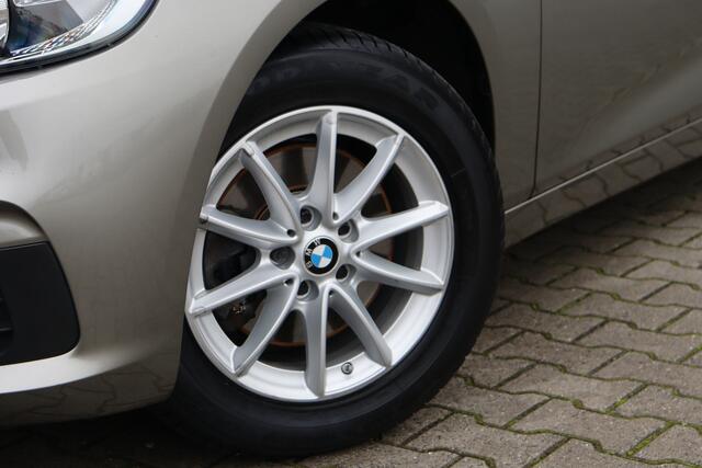 BMW 2-SERIE Active Tourer 218i | Leder | Camera | Trekhaak |