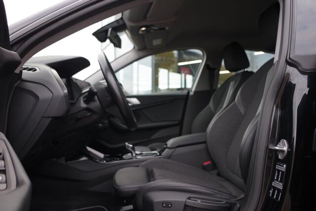 BMW 2-SERIE Gran Coupé 218i Automaat Sport Line Business Edition, LED, Sportstoelen, Cruise Control, Carplay, Camera