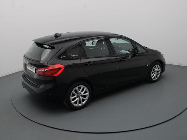 BMW 2-SERIE Active Tourer 225xe iPerformance Saphir Edition Climate | Cruise | Navi | Parkeersens. v+a | Stoelverw.