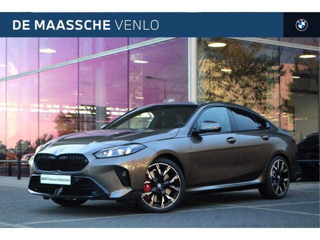 BMW 2-SERIE Gran Coupé 220 M Sport Automaat / Sportstoelen / Achteruitrijcamera / M Adaptief onderstel / Adaptieve LED / Comfort Access / Stoelverwarming / Harman-Kardon