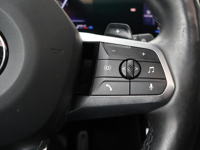 BMW 2-SERIE Active Tourer 218i | Automaat | Panoramadak | Achteruitrijcamera | Apple Carplay - Androidauto |