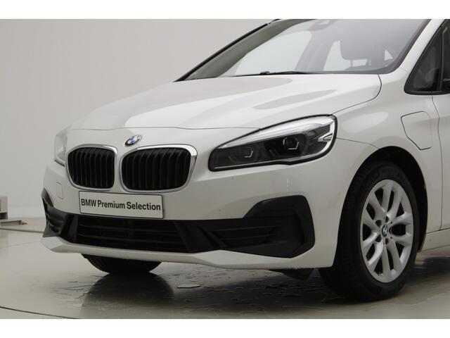BMW 2-SERIE Active Tourer 225xeExecutive | Head-Up | 2 jaar garantie | Plugin Hybride | Stoelverwarming | LED