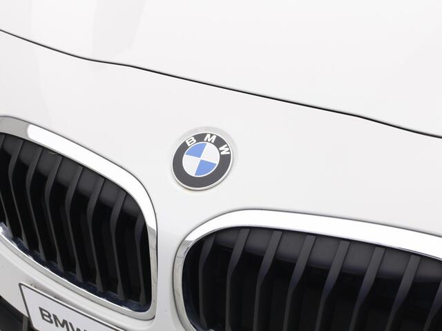 BMW 2-SERIE Active Tourer 225xeExecutive | Head-Up | 2 jaar garantie | Plugin Hybride | Stoelverwarming | LED