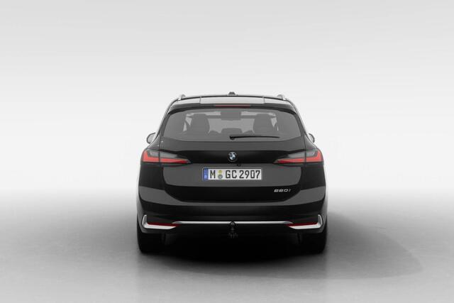 BMW 2-SERIE Active Tourer 220i | Luxury Line | Premium Pack | Travel Pack