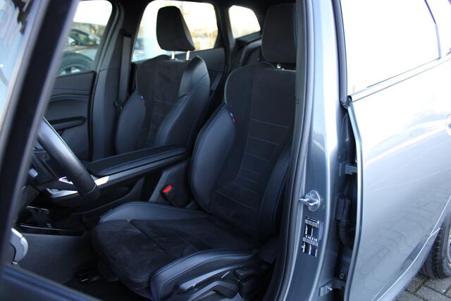 BMW 2-SERIE Active Tourer 220i M Sport Automaat / Achteruitrijcamera / Adaptieve LED / Comfort Access / M Adaptief onderstel / Parking Assistant / Stoelverwarming