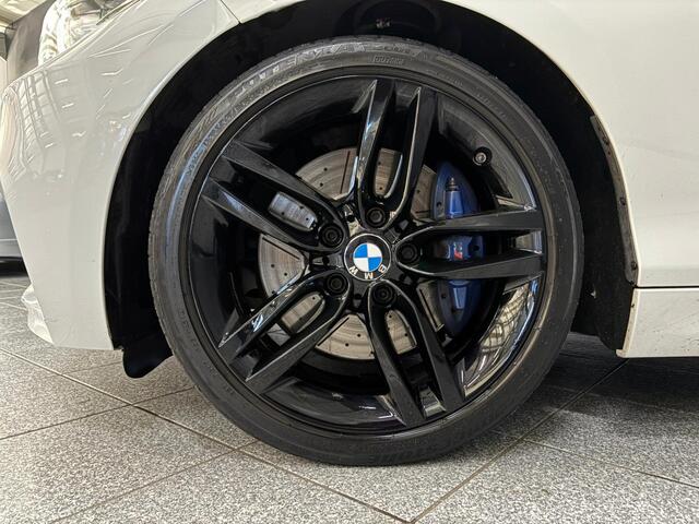 BMW 2-SERIE Cabrio M240i Centennial Executive