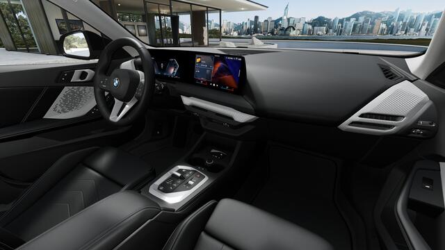 BMW 2-SERIE Gran Coupé 220 M Sport Automaat / Trekhaak / Sportstoelen / Adaptieve LED / Achteruitrijcamera / Comfort Access / Parking Assistant / Stoelverwarming