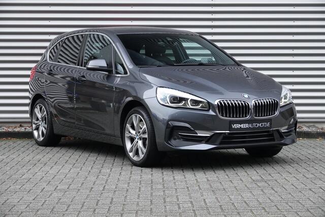 BMW 2-SERIE Active Tourer 225xe iPerformance High Executive | Harman & Kardon | Leder | HUD | Camera | Navi | DAB |