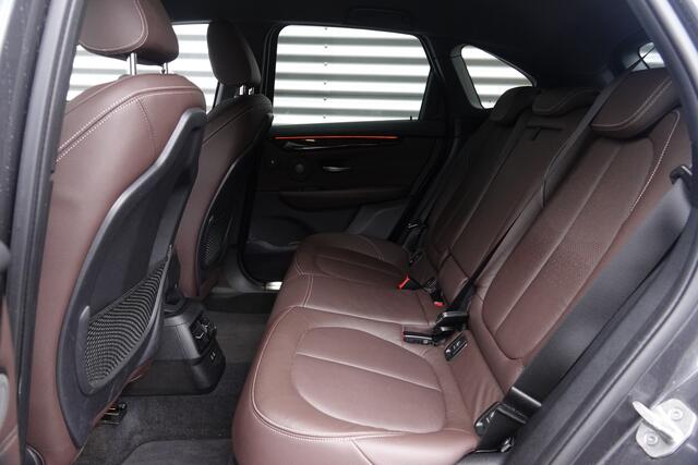 BMW 2-SERIE Active Tourer 225xe iPerformance High Executive | Harman & Kardon | Leder | HUD | Camera | Navi | DAB |
