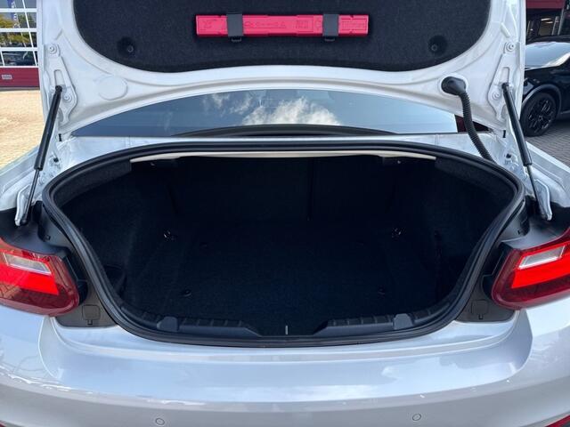 BMW 2-SERIE 218i M-PAKKET NAVI/LEDER/CRUISE/PDC/STOELVERW