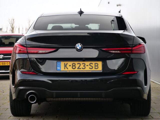BMW 2-SERIE Gran Coupé 218i High Executive 141 Pk Automaat Navigatie / DAB / Apple Carplay / M Sport-pakket