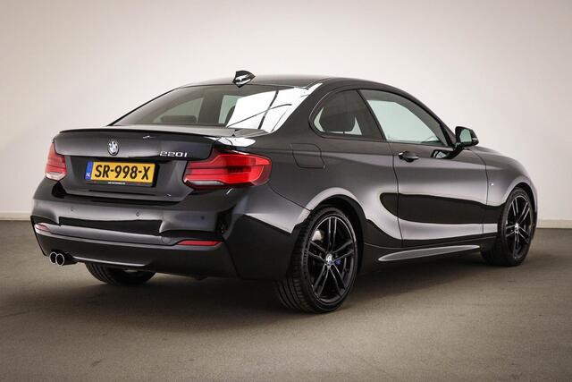 BMW 2-SERIE Coupé 220i M-Sport High Executive | AUDIO MEDIA- PACK | DAB | SCHUIFDAK | 18"