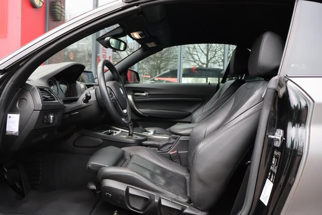 BMW 2-SERIE Cabrio 220d High Executive 2.0L 4-Cilinder | Harman/Kardon | Camera | Leder | Cruise Conrol |
