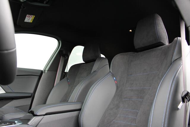 BMW 2-SERIE Gran Coupé 220 High Executive M Sport Automaat / Sportstoelen / M Adaptief onderstel / Parking Assistant Plus / Head-Up / Comfort Access / Live Cockpit Professional