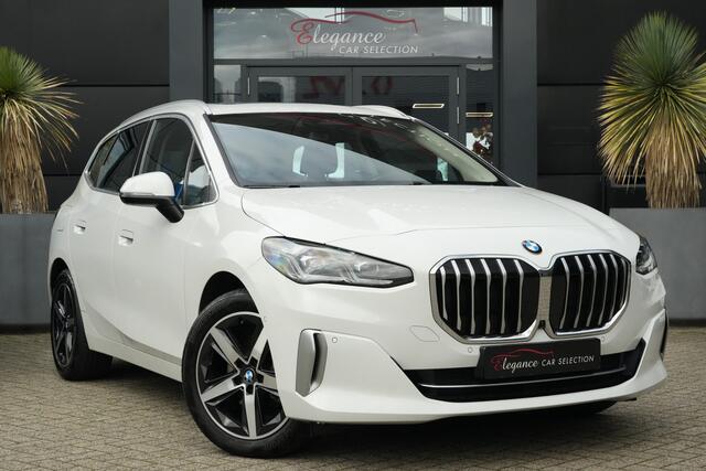 BMW 2-SERIE Active Tourer 218i 136pk Panoramadak/Stoelverwarming/Camera