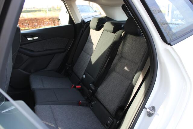 BMW 2-SERIE Active Tourer 218i Automaat / Achteruitrijcamera / DAB