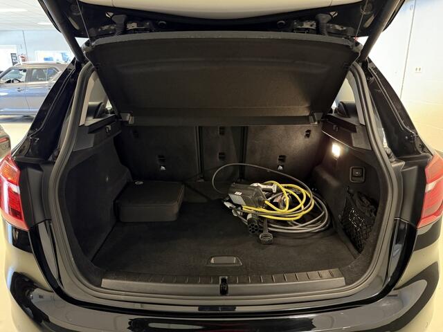 BMW 2-SERIE Active Tourer 225xe iPerformance ( Navi / Hybride / Automaat )