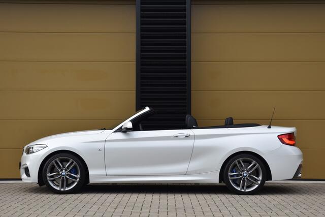 BMW 2-SERIE Cabrio 220i High Executive * M-sportpakket * LCI * Hifi * Adaptief LED *