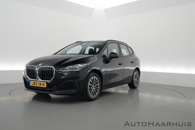 BMW 2-SERIE Active Tourer 220i | Navi | Camera | Stoelverw. | Apple CarPlay | Cruise | 17'' v