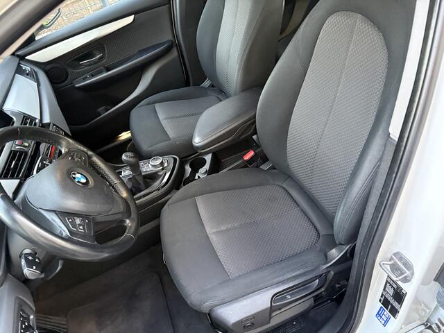 BMW 2-SERIE Active Tourer 216d Executive / NAVI / AIRCO ECC / CRUISE / INCL BTW