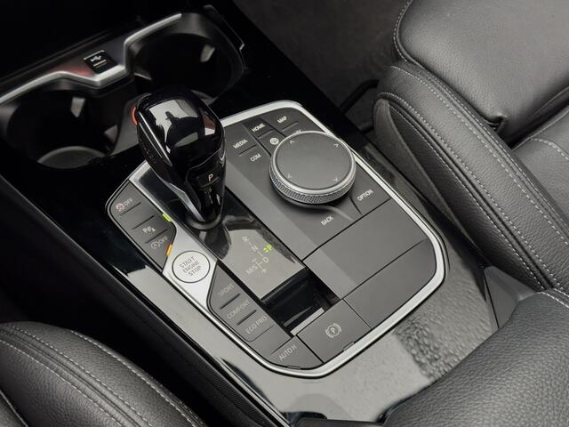 BMW 2-SERIE Gran Coupé 220i AUT7 M-SPORT PANODAK SPORTLEDER NAVI CAMERA DIGI-DASH APPLE-CARPLAY LED LMV PDC