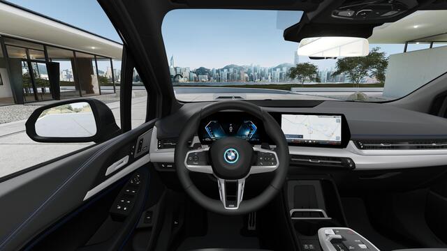 BMW 2-SERIE Active Tourer 225e xDrive High Executive M Sport Automaat / Trekhaak / Sportstoelen / Head-Up / M Adaptief onderstel / Adaptieve LED / Parking Assistant Plus / Comfort Access