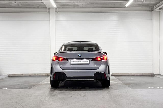 BMW 2-SERIE Gran Coupé 220 | M-Sport Pro | Premium Pack | Driving Assistant | Panoramadak | Comfort Access