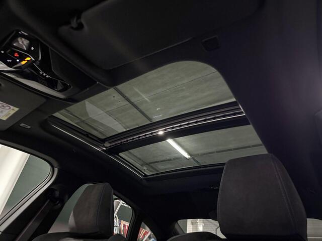 BMW 2-SERIE Gran Coupé 220 | M-Sport Pro | Premium Pack | Driving Assistant | Panoramadak | Comfort Access