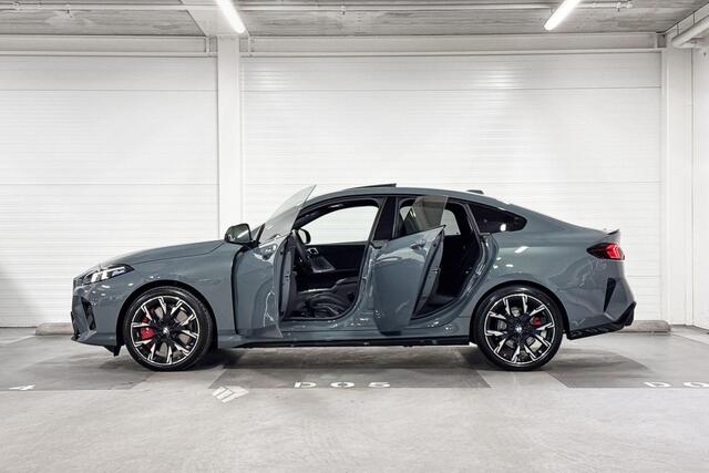 BMW 2-SERIE Gran Coupé 220 | M-Sport Pro | Premium Pack | Driving Assistant | Panoramadak | Comfort Access