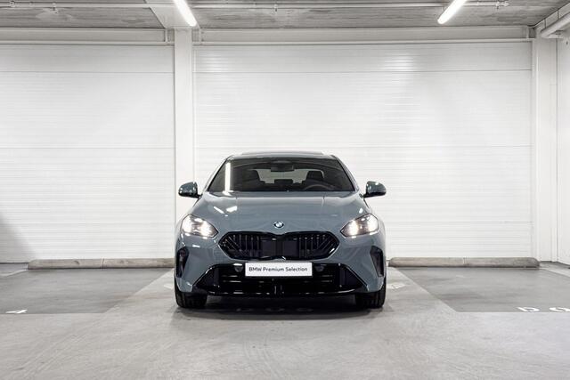 BMW 2-SERIE Gran Coupé 220 | M-Sport Pro | Premium Pack | Driving Assistant | Panoramadak | Comfort Access