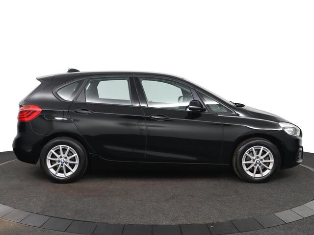 BMW 2-SERIE Active Tourer 218i Corporate Executive | NAP | Automaat | Navi | Stoelverwarming