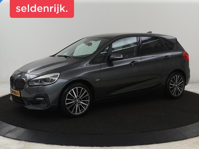 BMW 2-SERIE Active Tourer 220i Sport Line | Camera | Sportstoelen | Full LED | Navigatie | Park Assist | 18'' | Climate control | Bluetooth | Cruise control