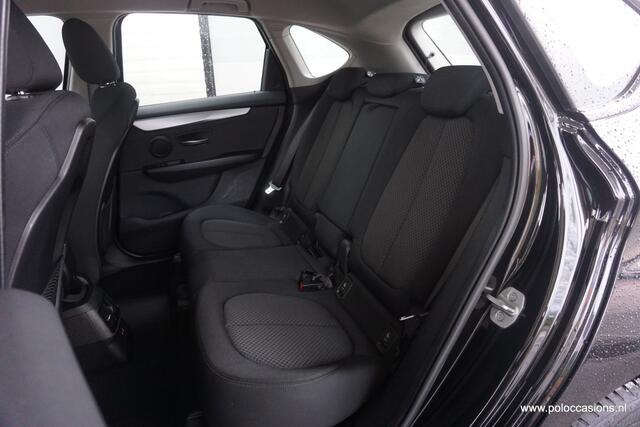 BMW 2-SERIE Active Tourer 218i Head-up | Hoge instap | NL Auto | 1e eigenaar | APK 2 JR!