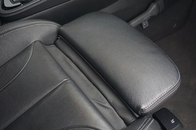 BMW 2-SERIE Active Tourer 218i Sport Line | Head-Up Display / HIFI / Parking Pack / Stoelverwarming / Cruise Control / Elektrische achterklep