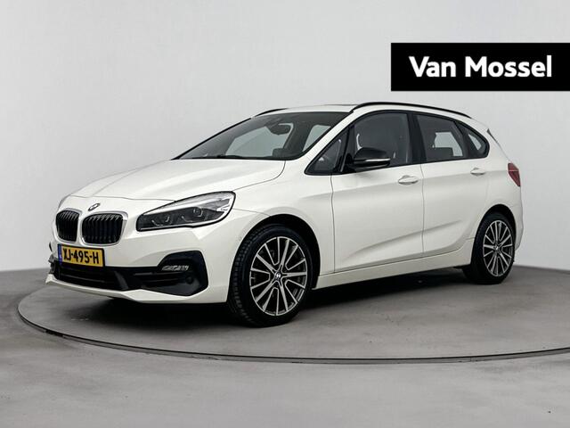 BMW 2-SERIE Active Tourer 218i Corporate Lease High Executive 140Pk | Navigatie | Parkeersensoren Voor & Achter | Achteruitrijcamera | Schuif-Kanteldak | Lederen Bekleding | Climate Control | Trekhaak | Stoelverwarming |