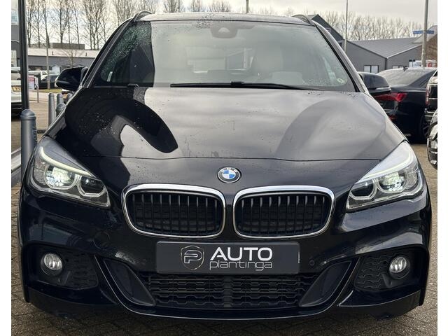 BMW 2-SERIE Active Tourer 218i Centennial High Executive | AUTOMAAT | M Pakket | Head UP | PANO | Achteruitijcamera | Elektrische Achterklep |