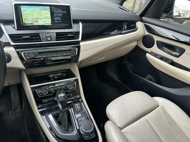 BMW 2-SERIE Active Tourer 218i Centennial High Executive | AUTOMAAT | M Pakket | Head UP | PANO | Achteruitijcamera | Elektrische Achterklep |