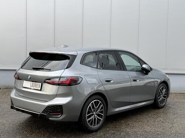 BMW 2-SERIE Active Tourer 218i Automaat M-Sport Widescreen LED Trekhaak Leder Shadow Camera Navi DAB