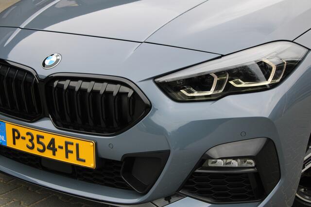 BMW 2-SERIE Gran Coupé 218i M Sport Business Edition Plus - 18 Inch - Lederen bekleding - Nederlandse BMW - Dealer onderhouden Stuur & Stoelverwarming - Achteruitrijcamera
