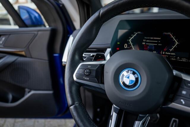 BMW 2-SERIE 225e xDrive M sport | Camera | Keyless | Adapt. Led | Sport Seats | 18 Inch |